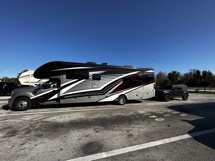 Exterior of the 2022 Thor Magnitude BT36
