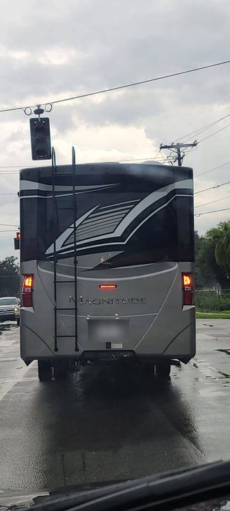 The 2022 Thor Magnitude BT36 on the road